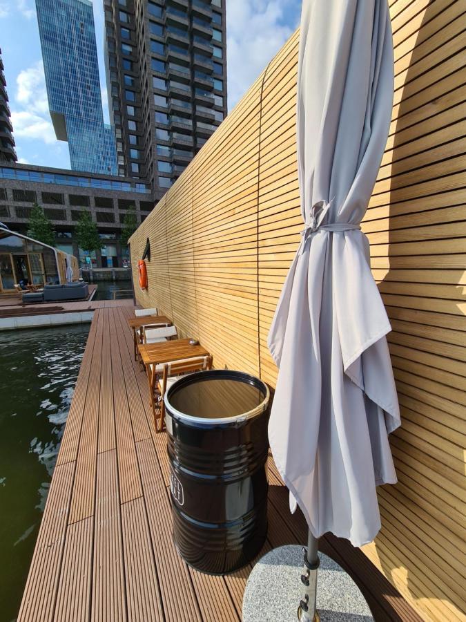 Wikkelboats At Floating Rotterdam Rijnhaven Villa Екстериор снимка