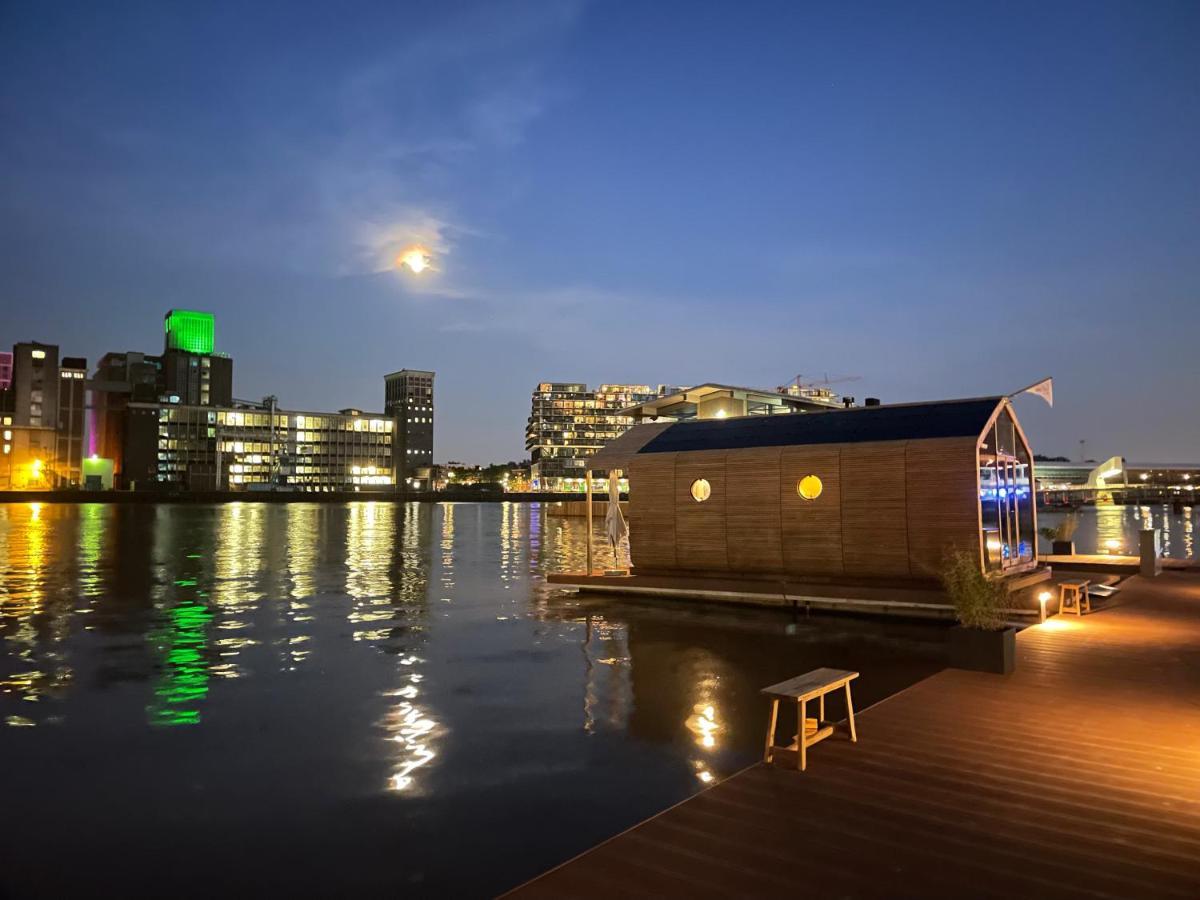 Wikkelboats At Floating Rotterdam Rijnhaven Villa Екстериор снимка