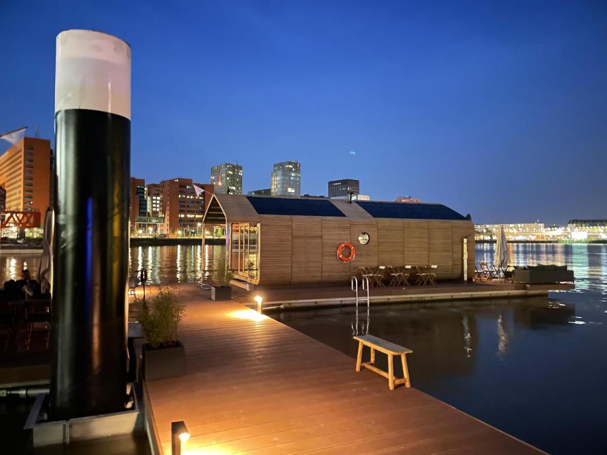 Wikkelboats At Floating Rotterdam Rijnhaven Villa Екстериор снимка