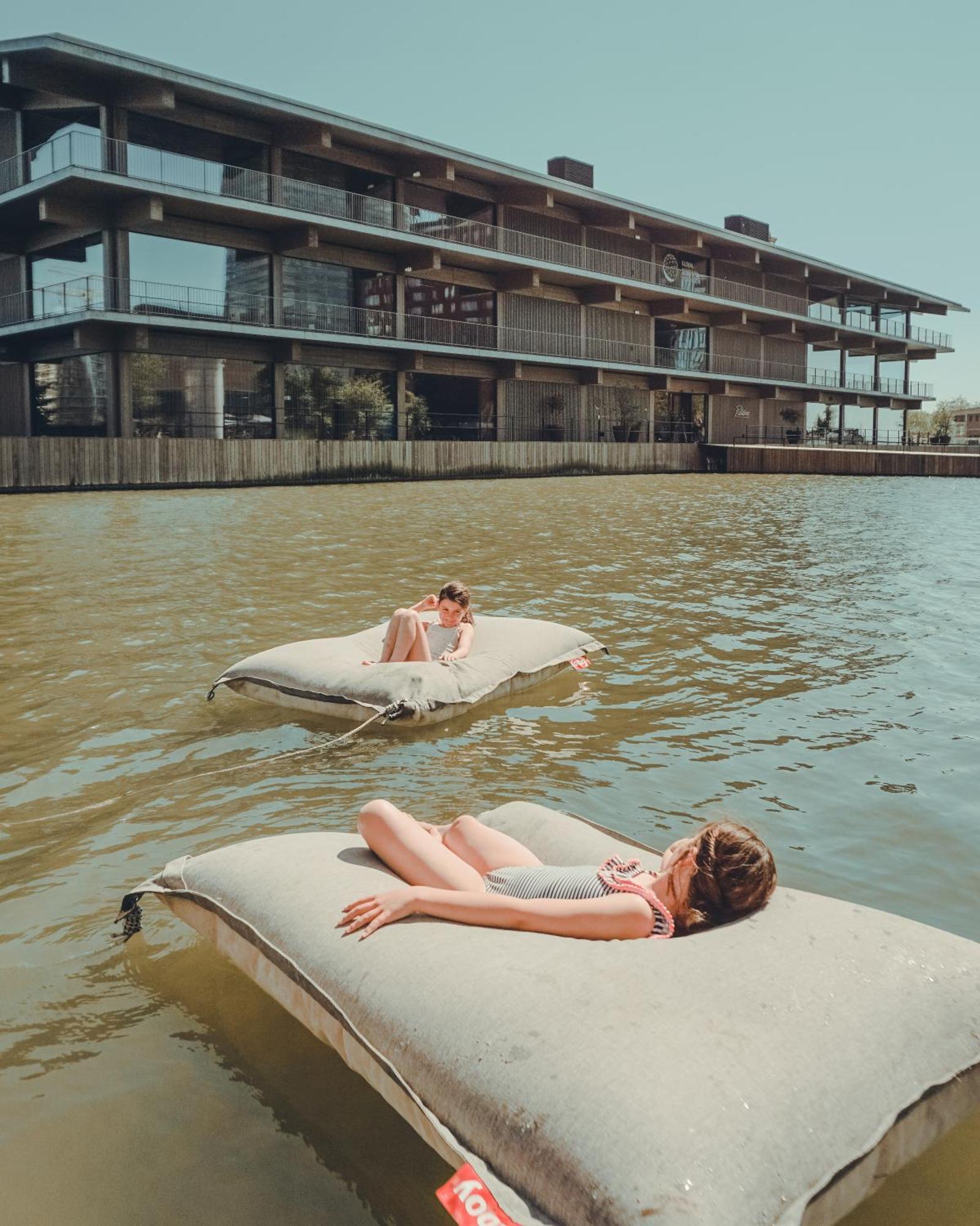 Wikkelboats At Floating Rotterdam Rijnhaven Villa Екстериор снимка