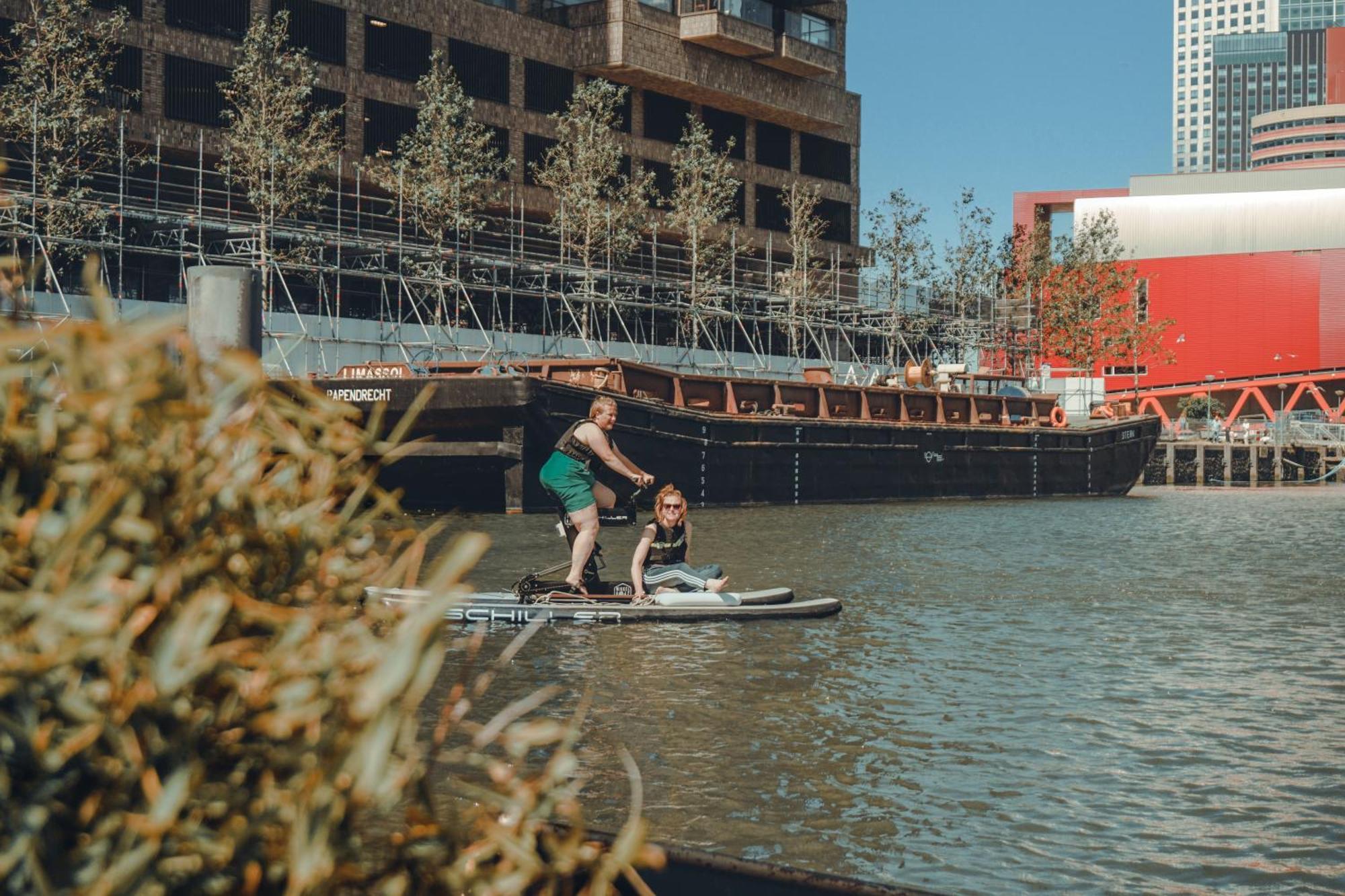 Wikkelboats At Floating Rotterdam Rijnhaven Villa Екстериор снимка