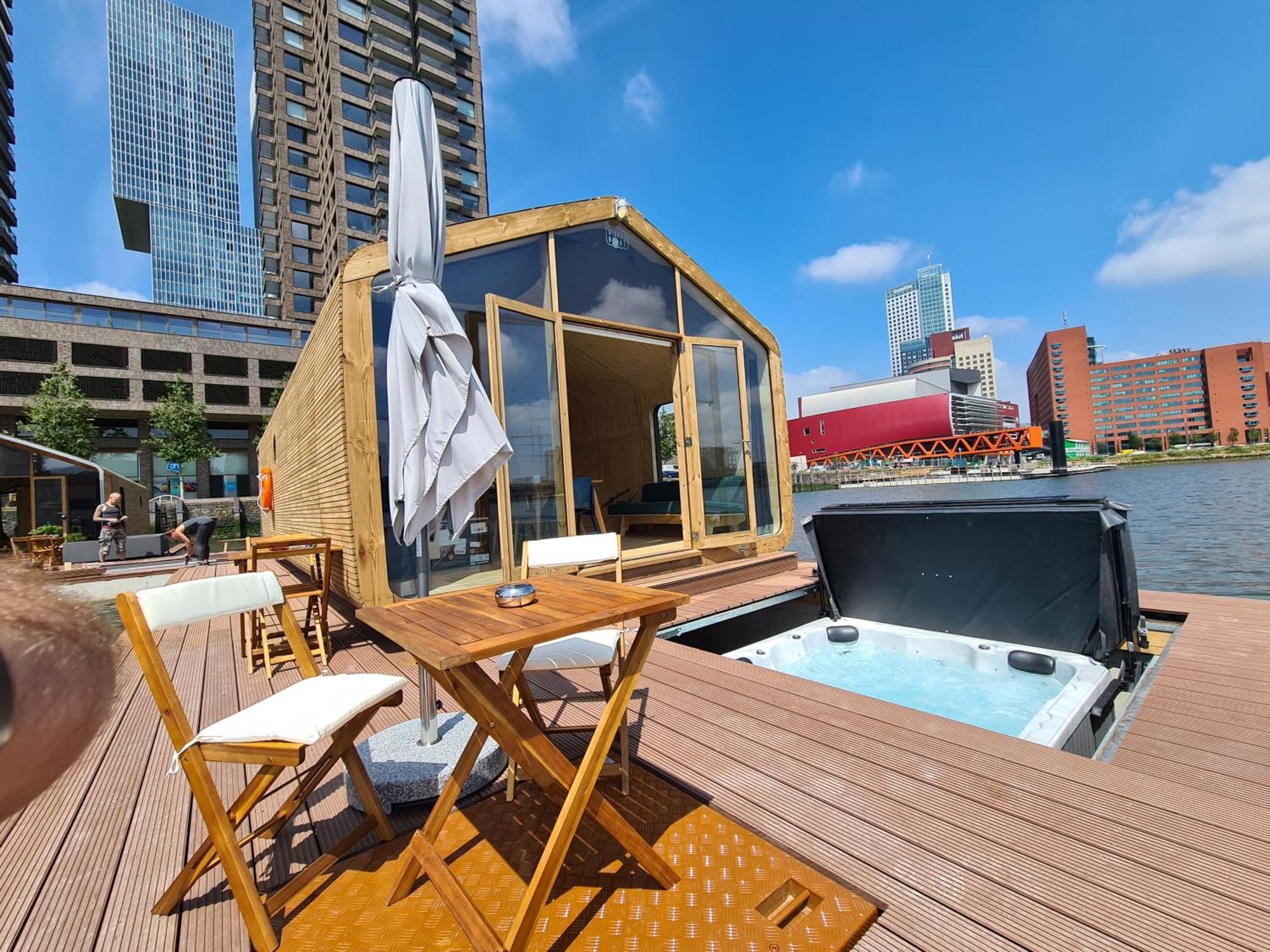 Wikkelboats At Floating Rotterdam Rijnhaven Villa Екстериор снимка