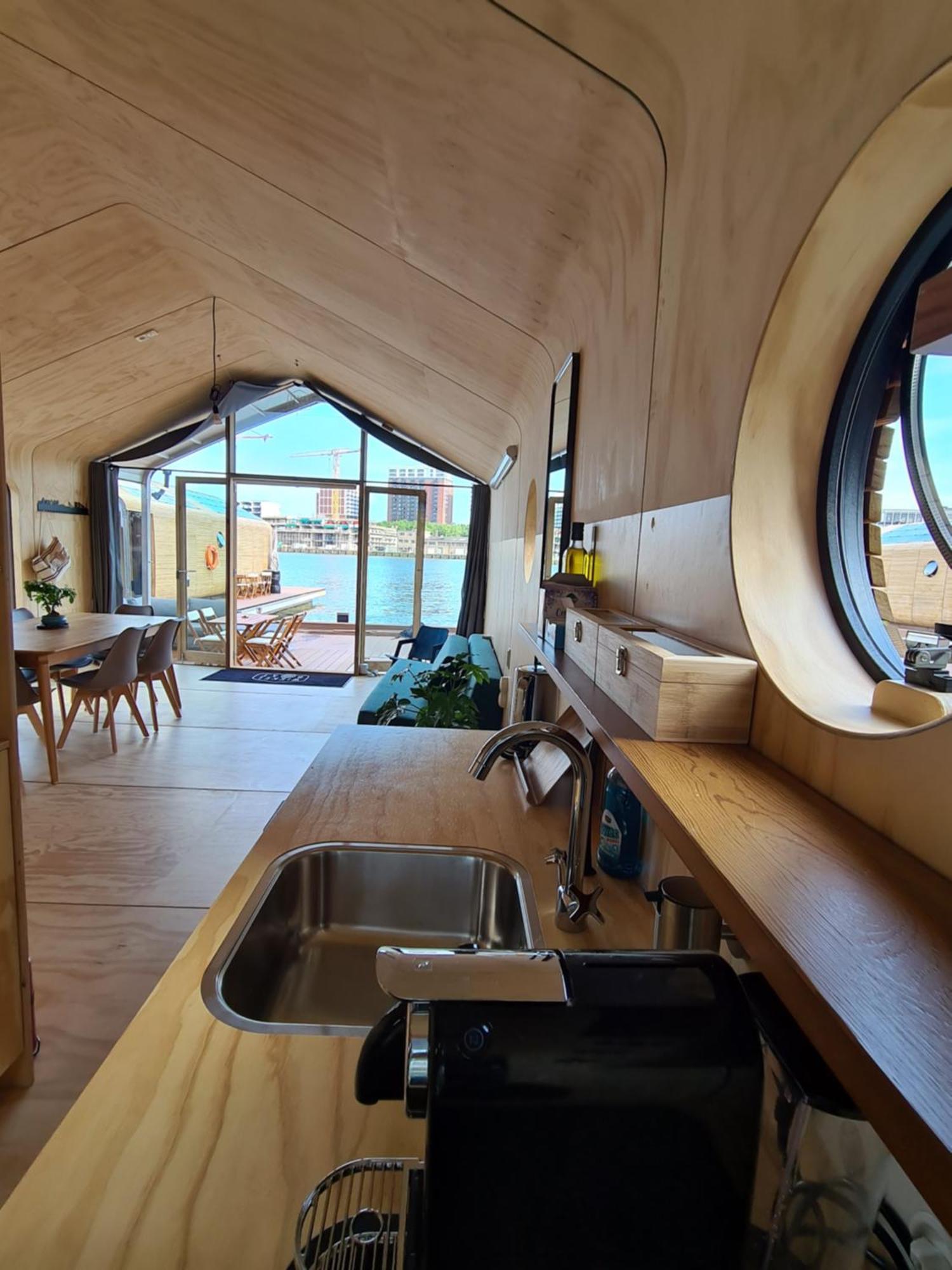 Wikkelboats At Floating Rotterdam Rijnhaven Villa Екстериор снимка