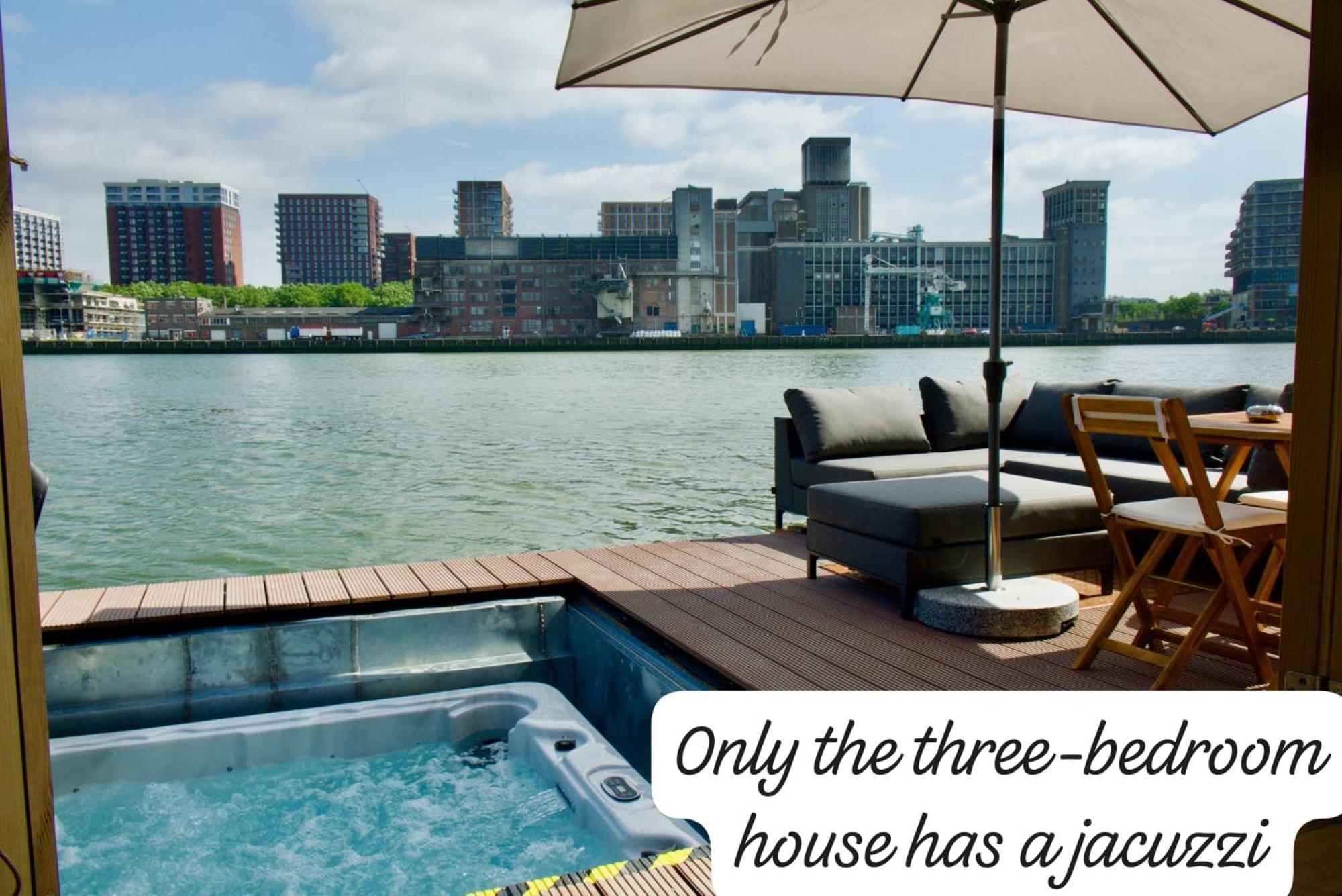 Wikkelboats At Floating Rotterdam Rijnhaven Villa Екстериор снимка